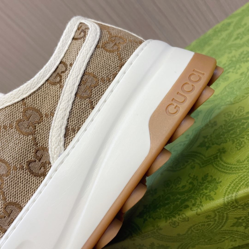 Gucci Sneakers